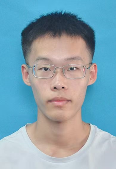 吴笑简证件照