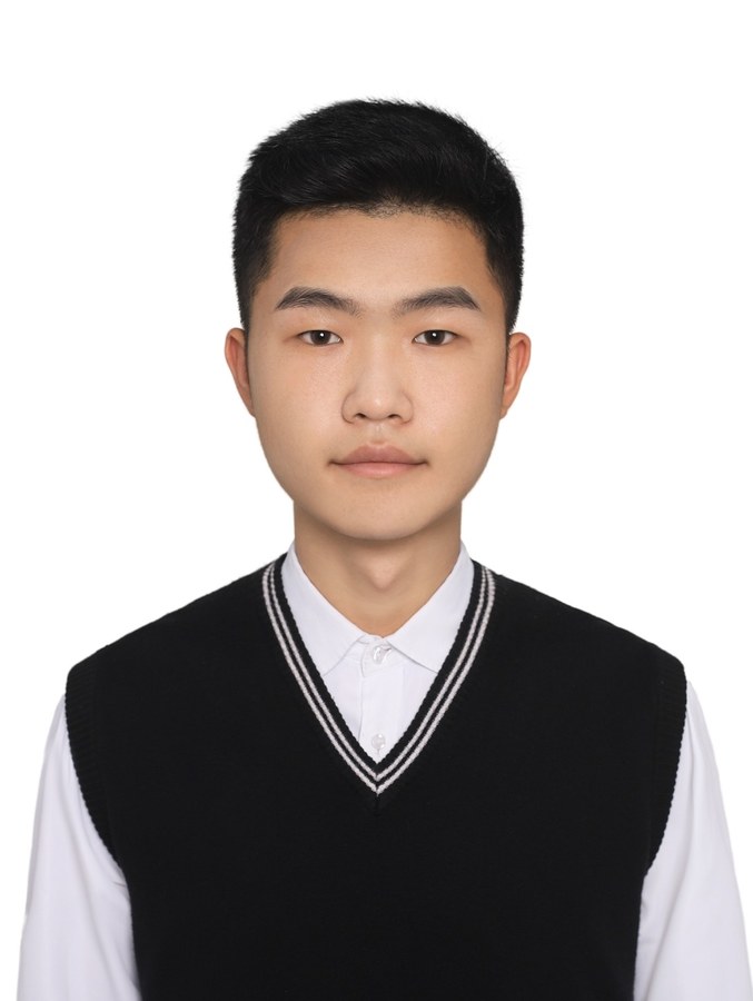 杨收证件照